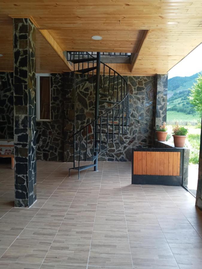 Guest House Tavaduri Mestia Extérieur photo