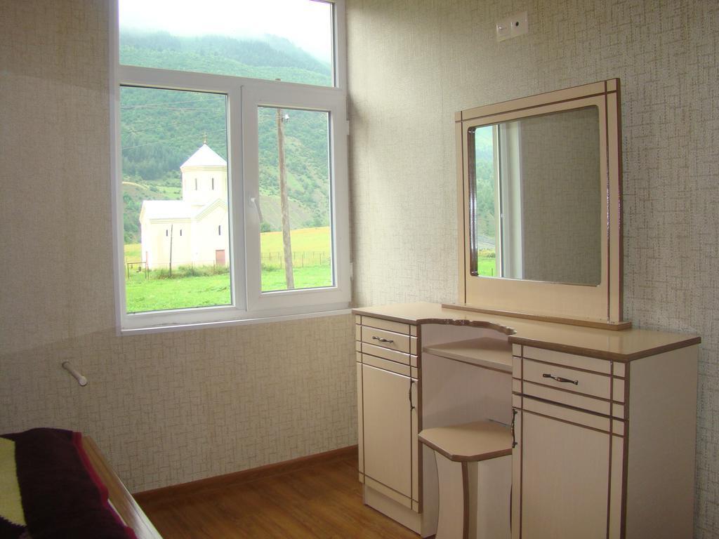 Guest House Tavaduri Mestia Extérieur photo